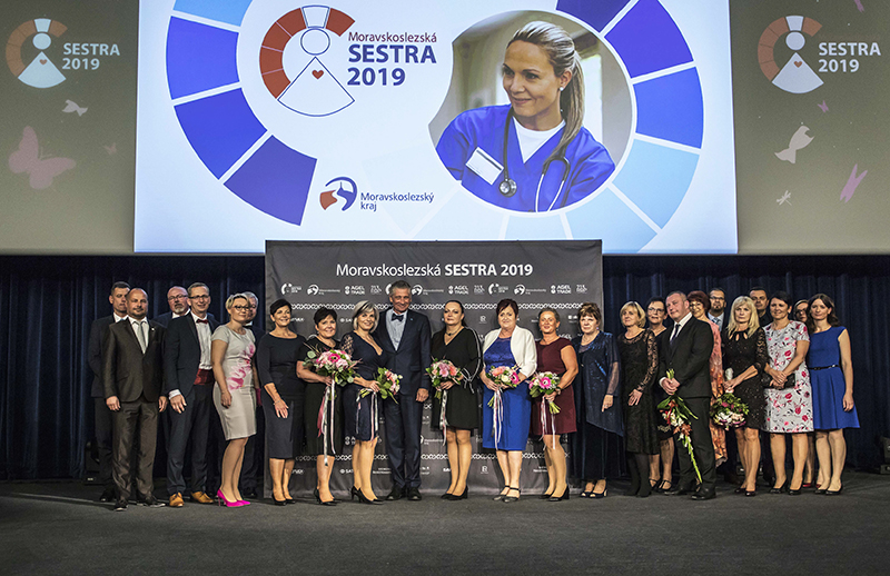 sestra roku 2019 1 12